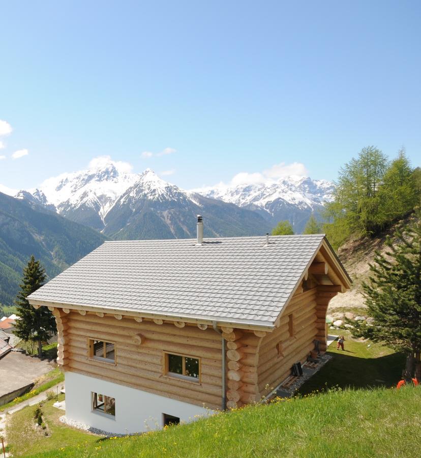 Ferienwohnung Caviezel Tschlin Esterno foto